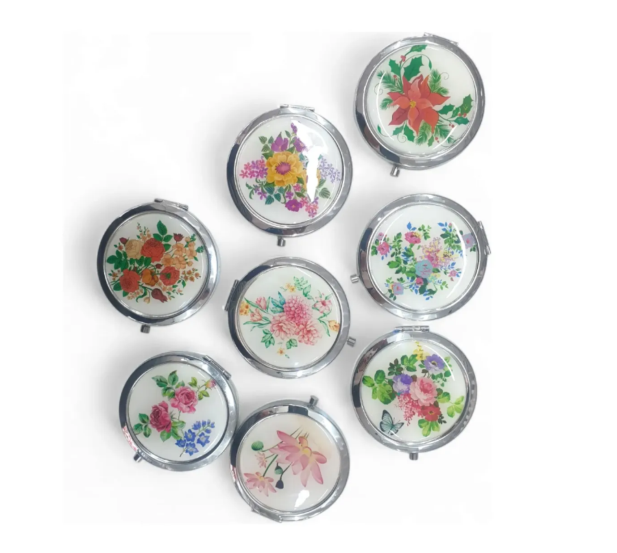 3 Espejos Metalico De Cartera Con Aumento Un Lado - Flor